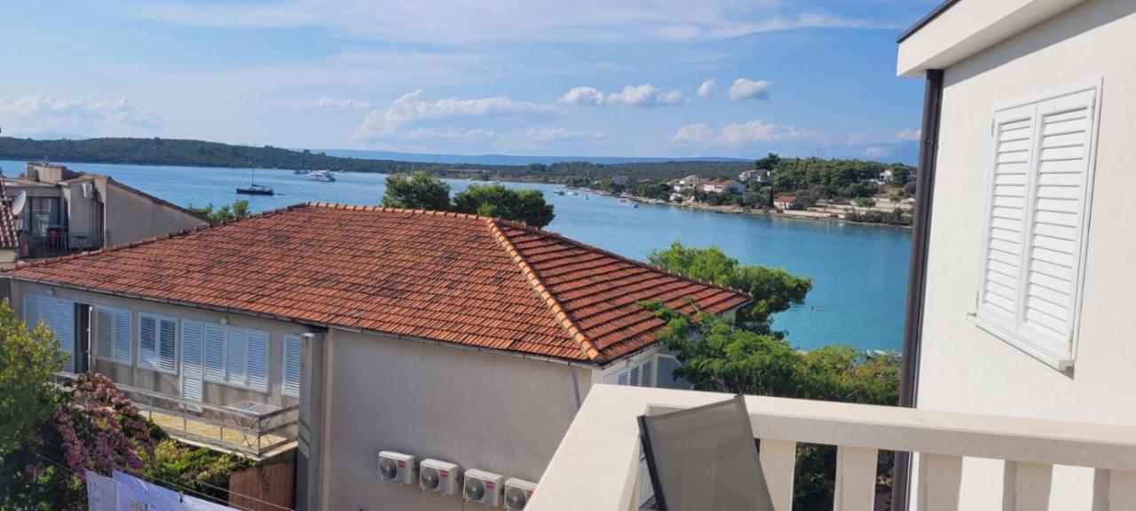 Apartments San Lovište エクステリア 写真