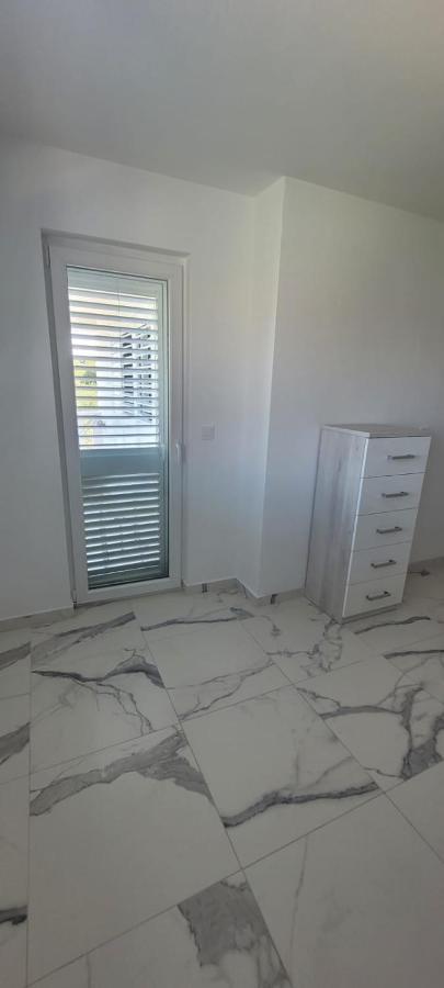 Apartments San Lovište エクステリア 写真
