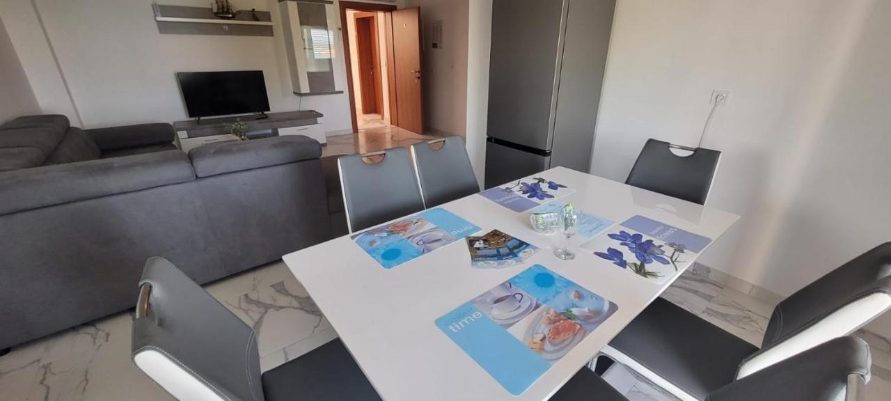 Apartments San Lovište エクステリア 写真